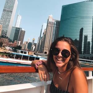 Meet your Posher, Christina